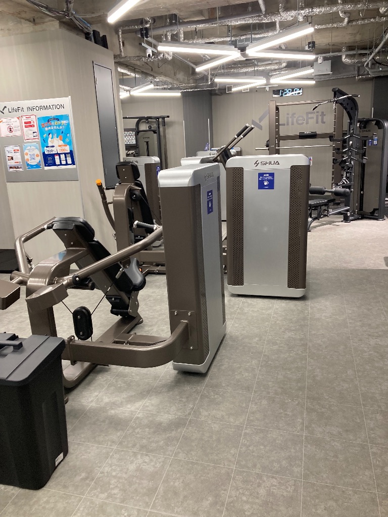 ジムのマシンエリア